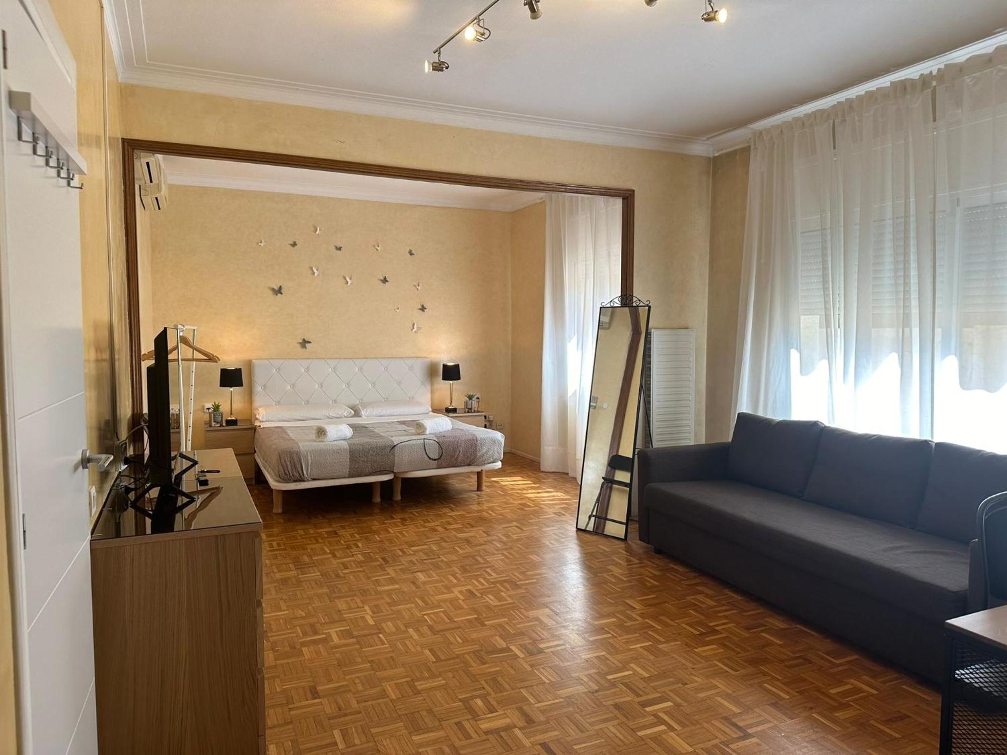 Rooms Villaroel บาร์เซโลนา ภายนอก รูปภาพ