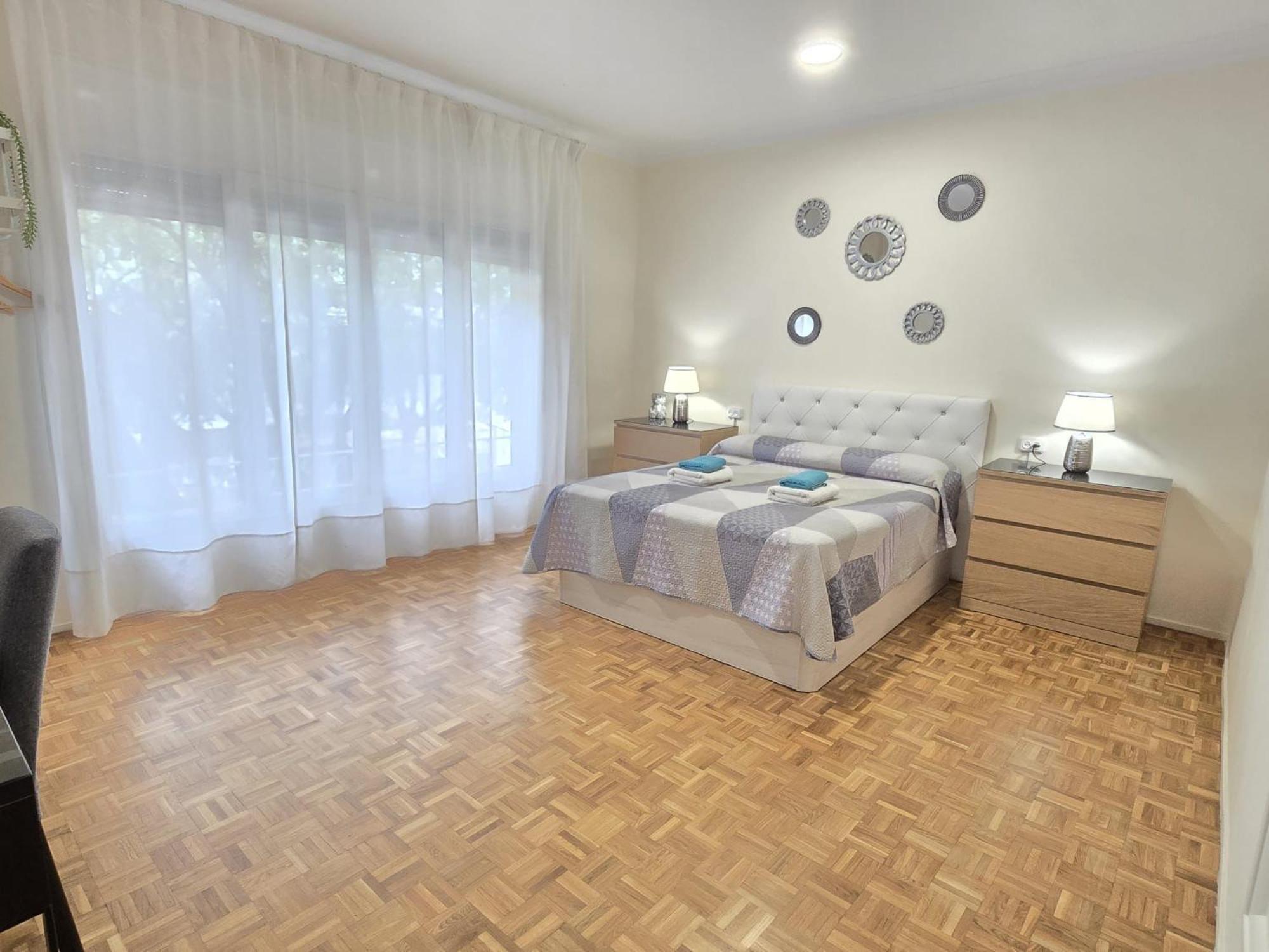 Rooms Villaroel บาร์เซโลนา ภายนอก รูปภาพ
