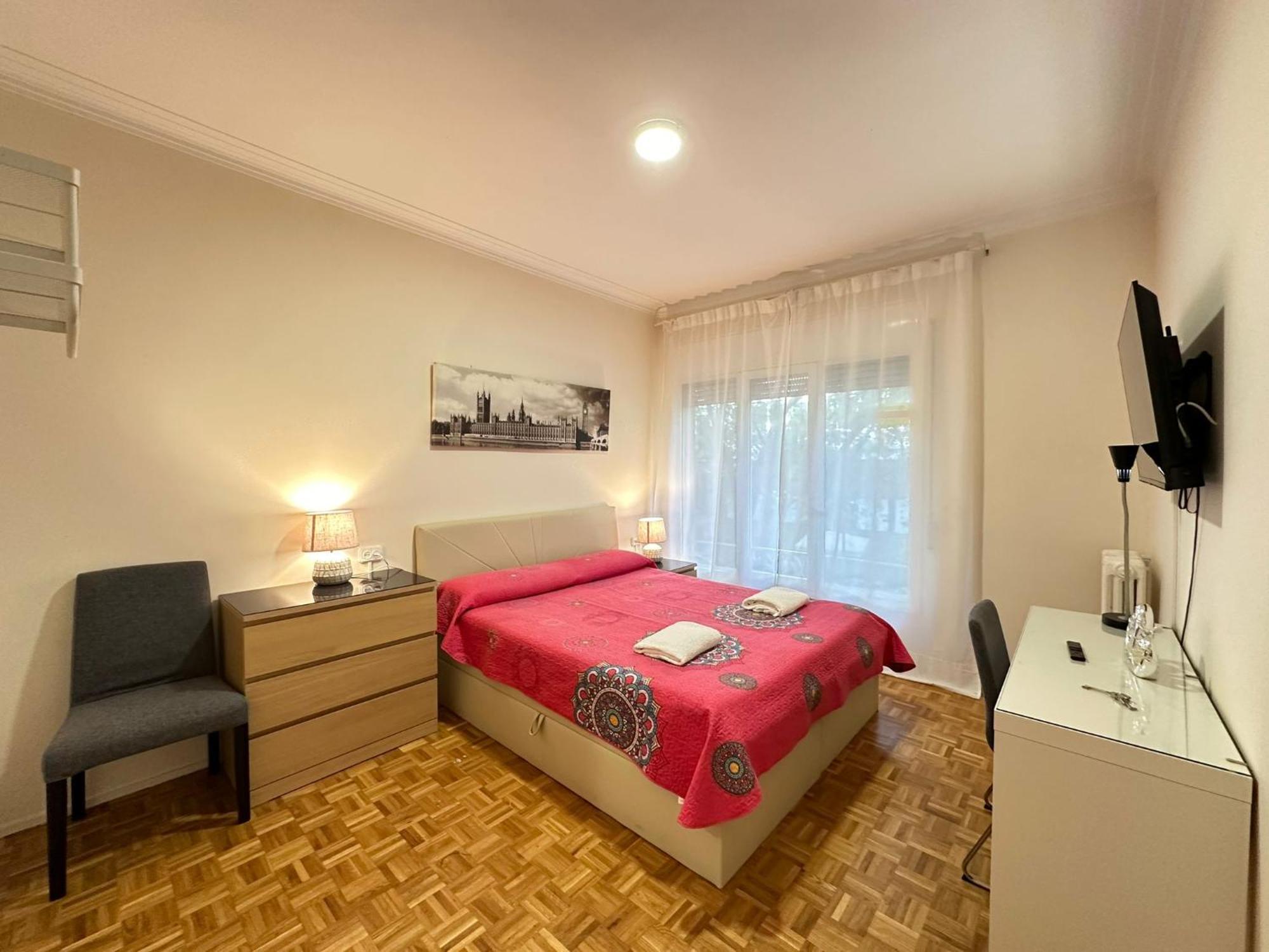 Rooms Villaroel บาร์เซโลนา ภายนอก รูปภาพ